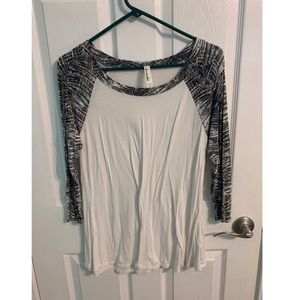 three quarter length shirt